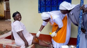 South Sudan: Treating bullet wound - July 2016